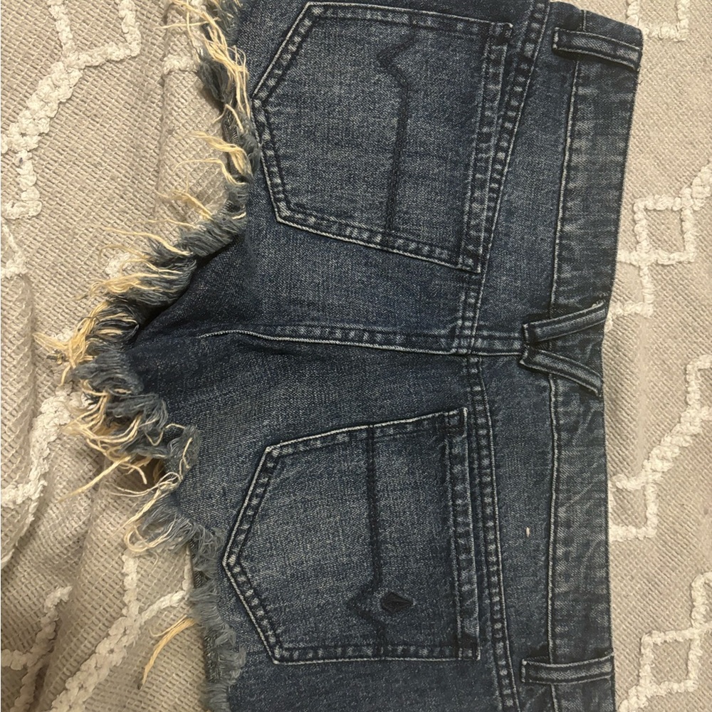 Volcom Jean shorts frayed